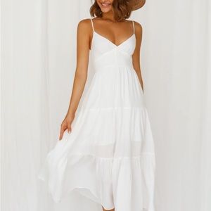 NWT HELLO MOLLY VINTAGE QUEEN MAXI DRESS WHITE